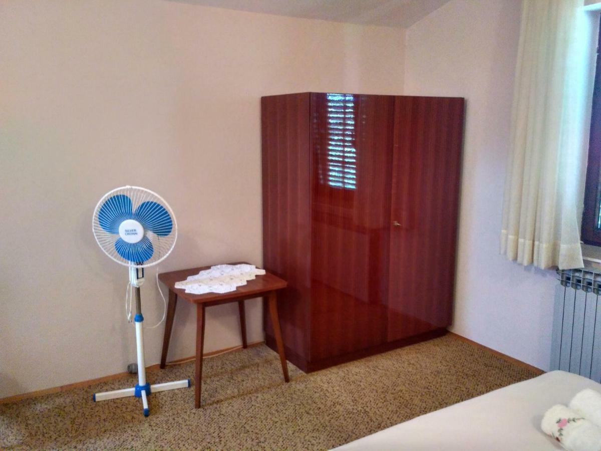 Apartmani Tonica Sukošan Dış mekan fotoğraf