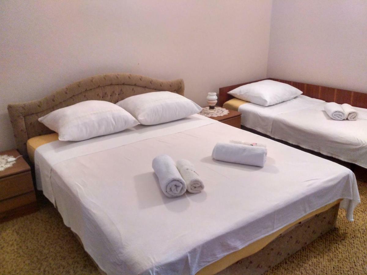 Apartmani Tonica Sukošan Dış mekan fotoğraf